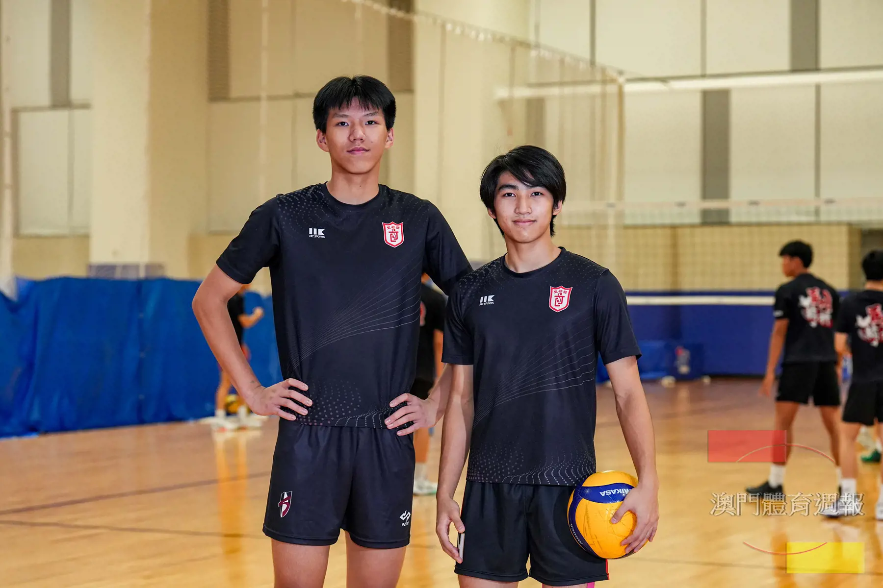 稿1 馮汶軒（左）與林嘉謙將偕同聖五隊友一同迎接新賽季的挑戰.JPG